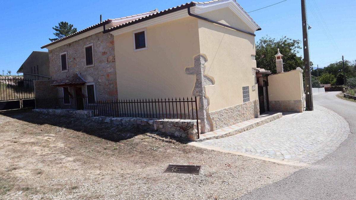 Ansiao House | Casas de Calcário Casa da Relva