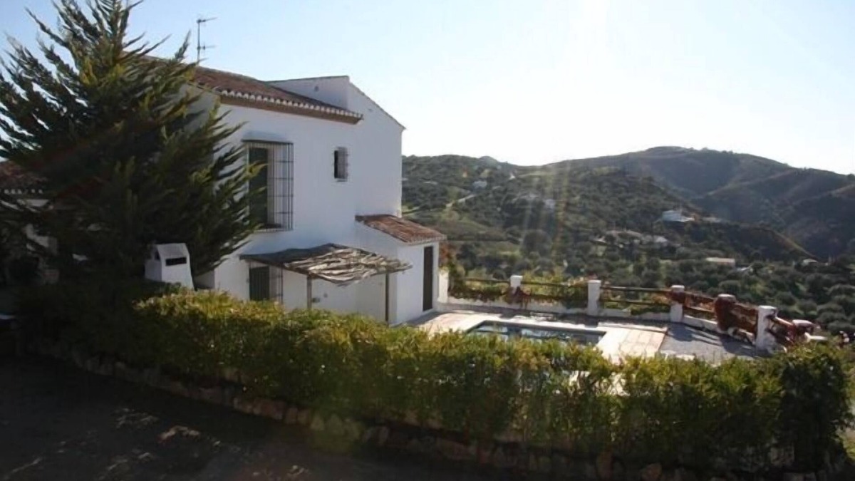 Los Romanes Cottage | Casas de Cantoblanco 1, private pool, for 6 people