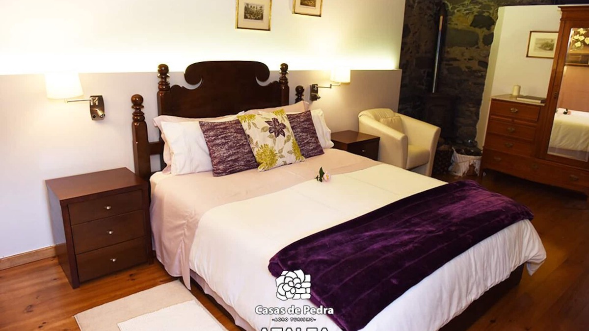 Camacha Cottage | Casas de Pedra - The Azalea - Country house to relax and connect with nature