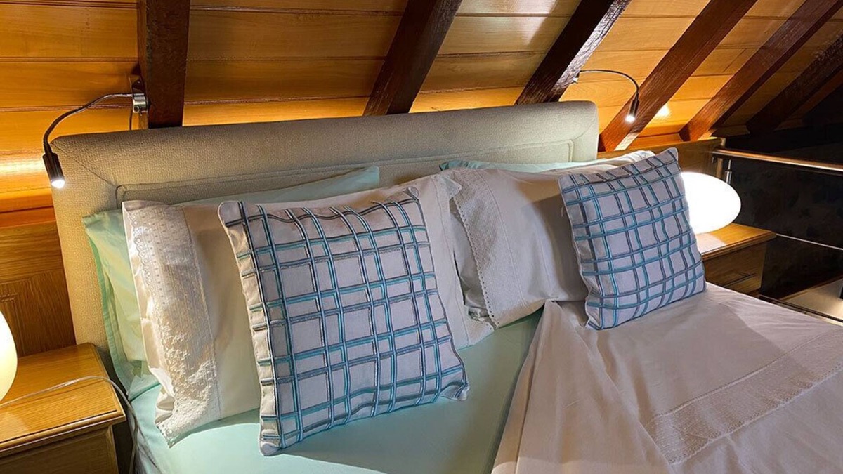 Camacha Cottage | Casas de Pedra - The Camellia - Country house to relax and connect with nature
