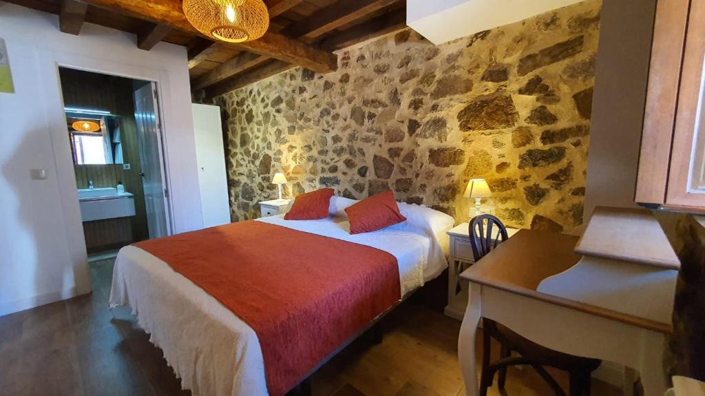 Old Town of Avila Apartment | Casas del Castillo, 1
