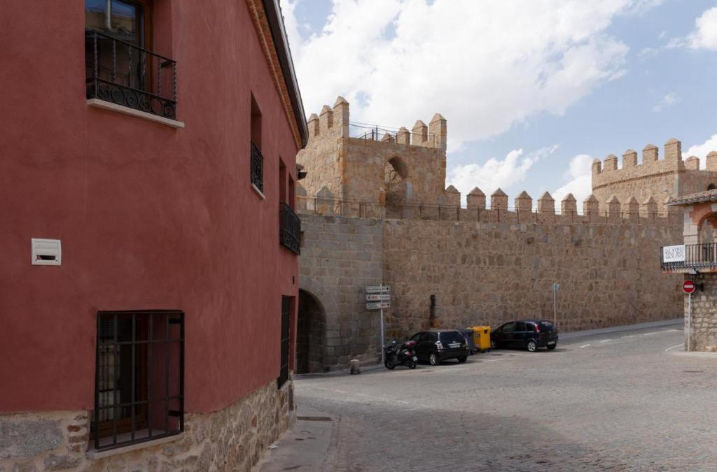 Old Town of Avila Apartment | Casas del Castillo, 2