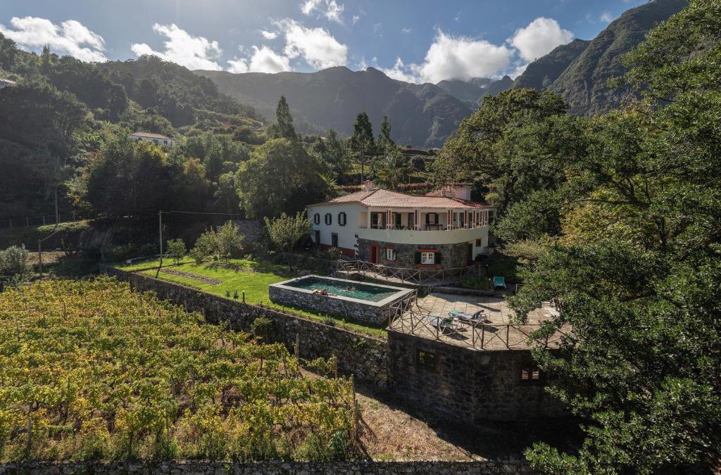Sao Vicente House | Casas do Lanço by An Island Apart