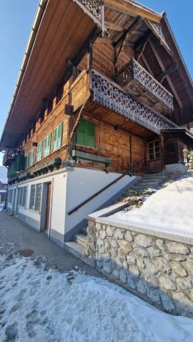 Jaun House | Cascade de Jaun