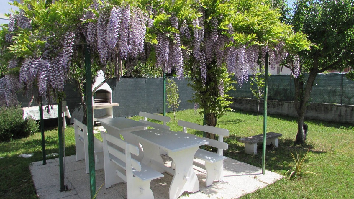 Rivabella House | CASETTA BIANCA, COMPLETELY INDEPENDENT, VERY CLOSE TO THE BEACH
