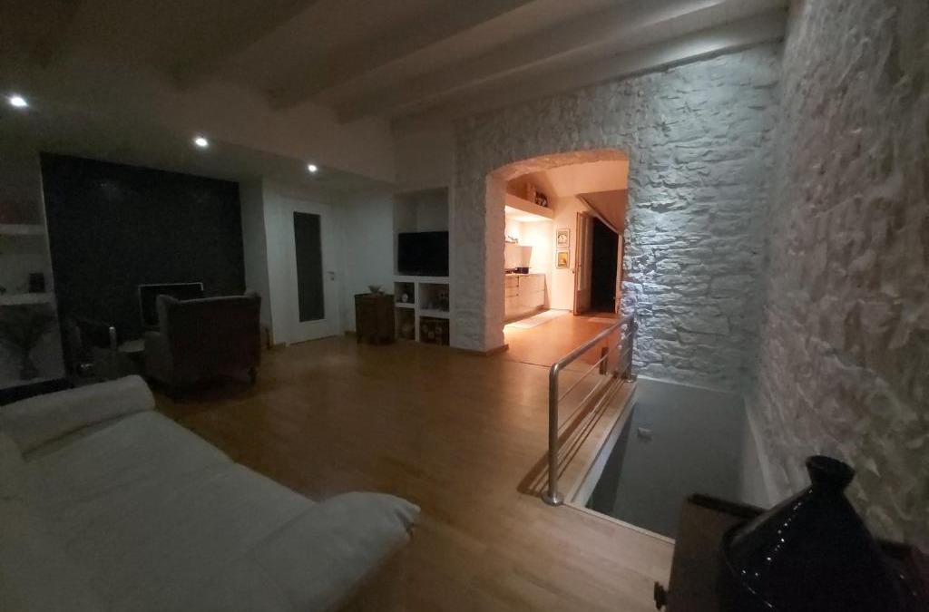 Sadali Apartment | Casetta del cuore intero appartamento con camino