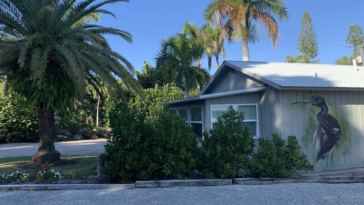 Nokomis House | Casey Key Beach Getaway