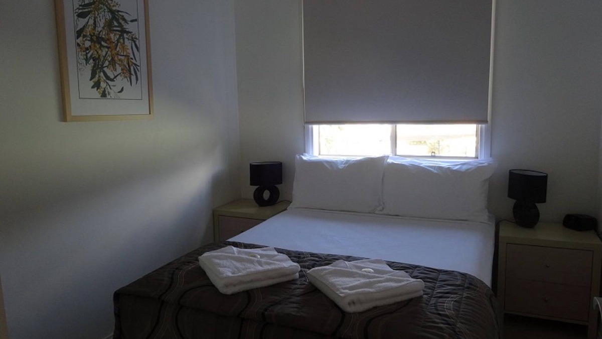 Sunshine Bay Resort | Caseys Beach Holiday Park