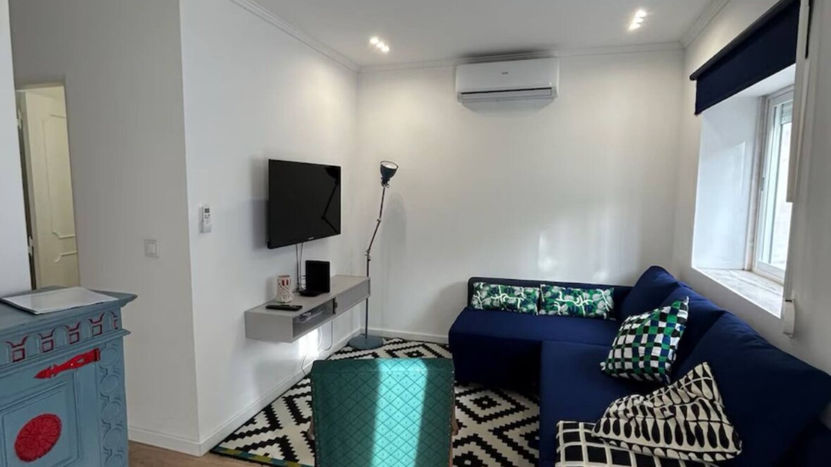 Sintra Cottage | Casinha da Portela - Charming little cottage in lovely Sintra with WiFi and AC