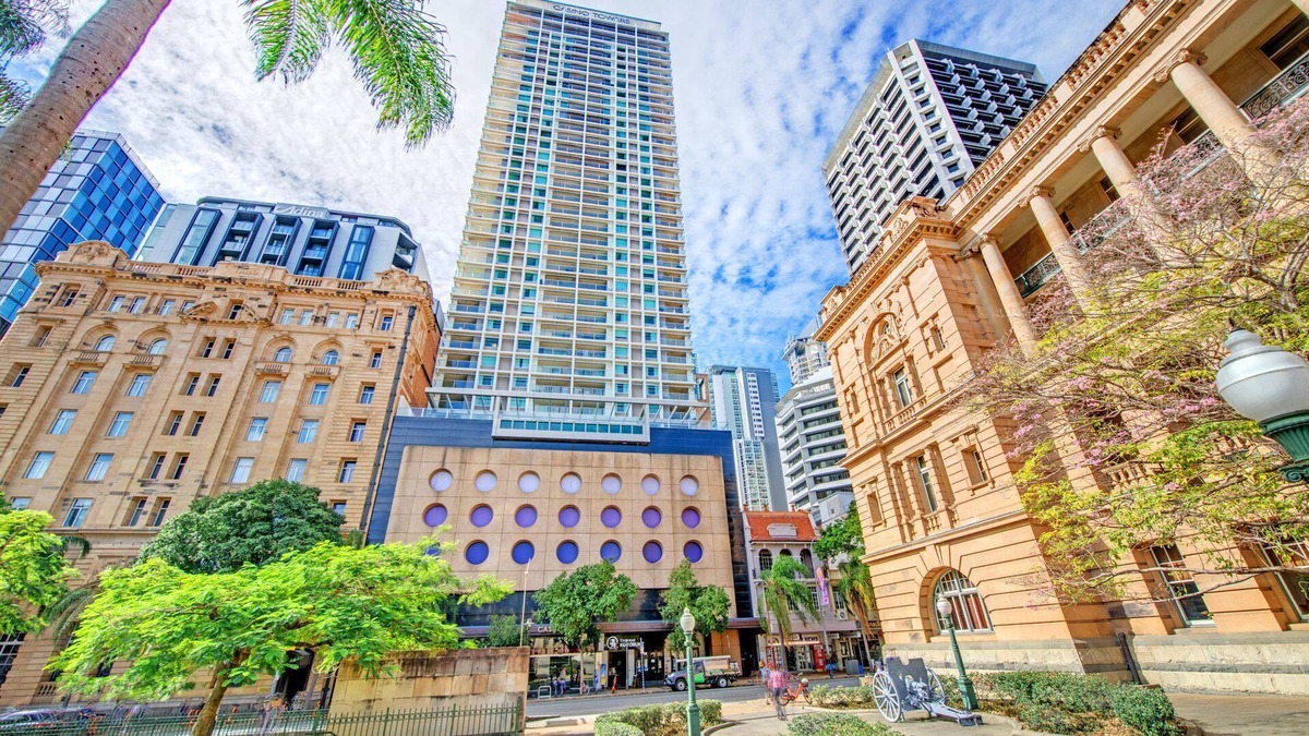 Brisbane Central Business District Apartment | Casino Towers Spacious 1 Bedroom Apartment