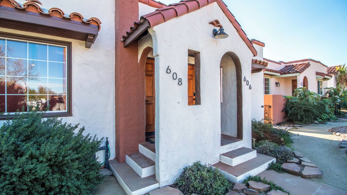 Paso Robles Cottage | Casita Azul - historic duplex in the heart of downtown Paso Robles