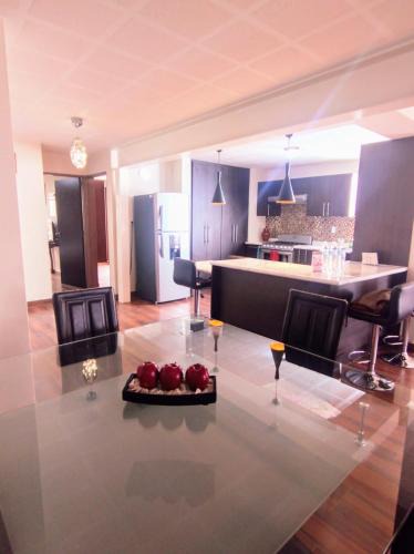 San Luis Potosi House | Casita cálida