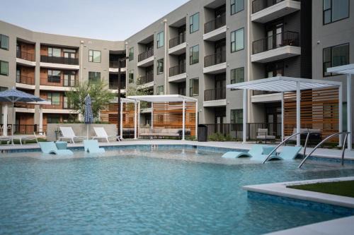 McNeil Apartment | Casita Cactus - Poolside Charm near Domain & Q2