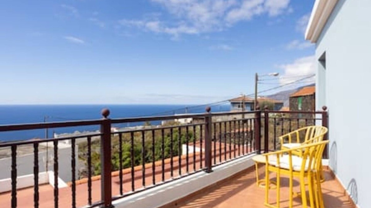 Los Llanillos Apartment | Casita del Lomo, Terrace & BBQ