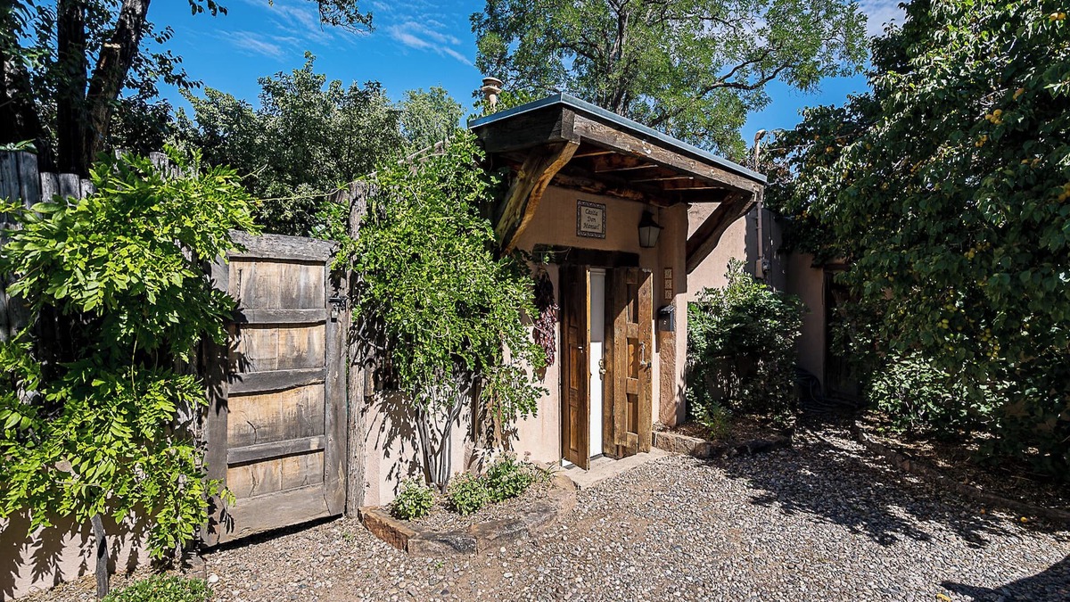 South Capitol Cabin | Casita Don Manuel
