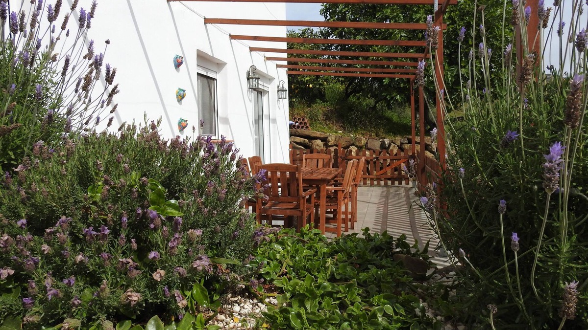 Pizarra Ski Chalet | Casita Jacaranda a 2 Bed Country Cottage with 8 x 5 meter Swimming Pool