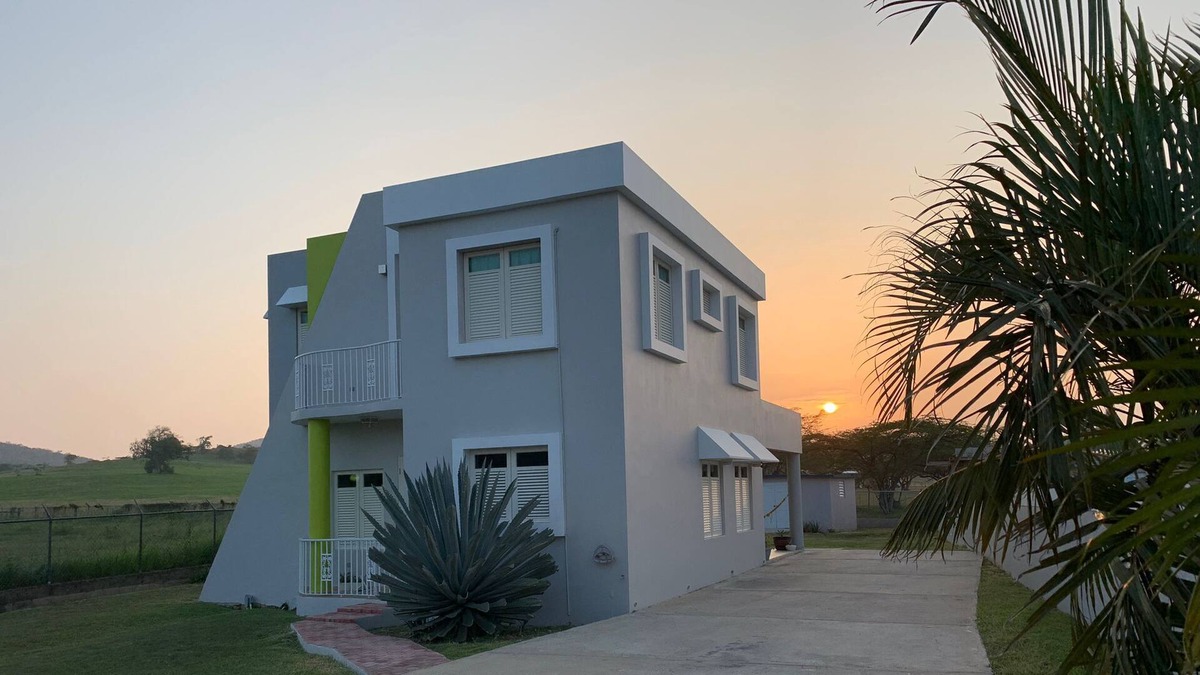 Lajas House | *CASITA PARGUERA* Family House Near South West Beach Commuties