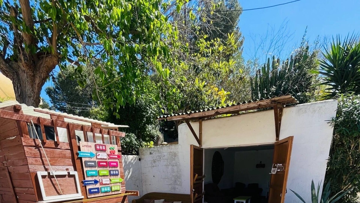 Cap Martinet Bed & Breakfast | Casita room 4 people 2 minutes from the beach