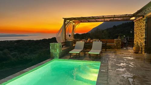 Nerotrivia House | Cassiopea Guest House Evia Greece