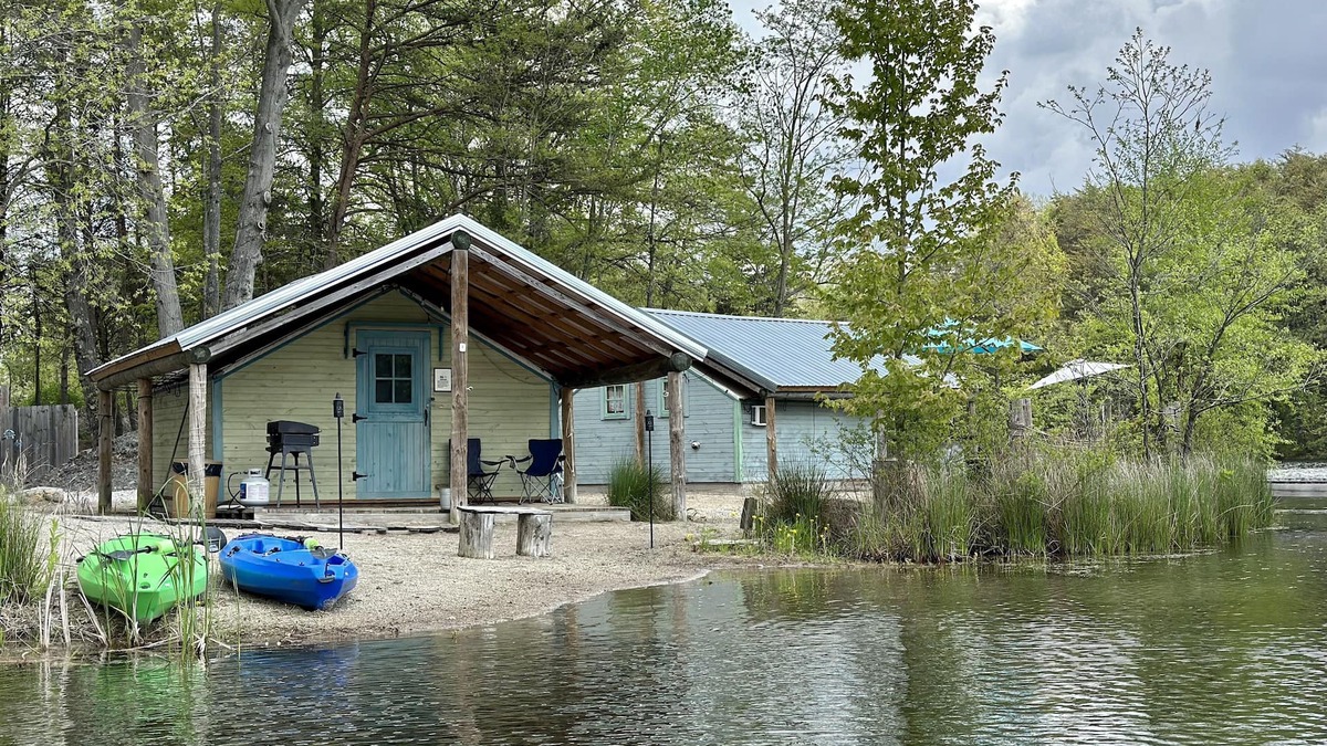 Jasonville Cottage | Castaway lake side canvas cottage scene