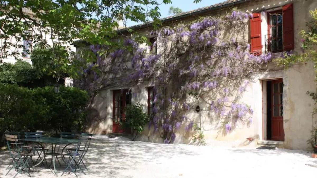 Saint-Leon Cottage | Castelneau Castle