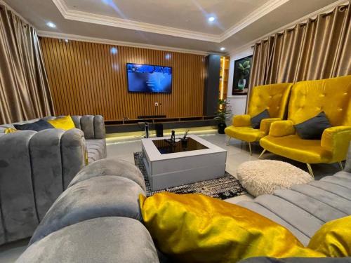 Ibadan Apartment | Castle Luxury Shortlet Rentals