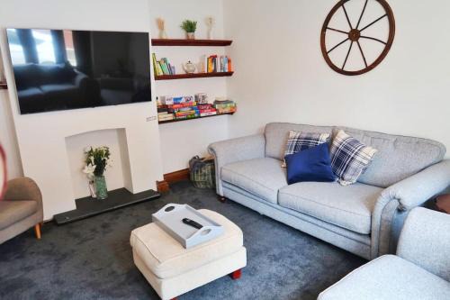Scarborough Apartment | Castle Manor, 4 Bed Seaside Retreat