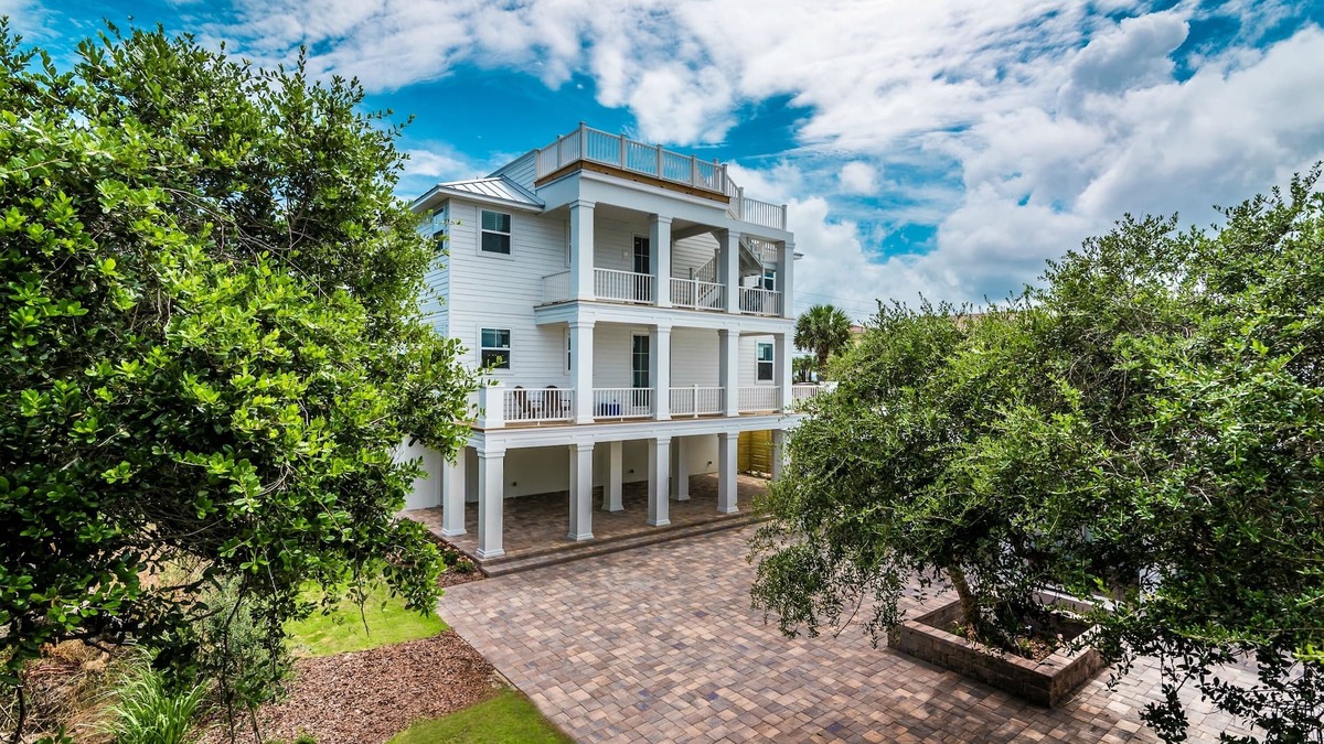 Vilano Beach House | Castlegate Vacation Rental - Stunning Castle and Beach Views - Huge Sky Deck