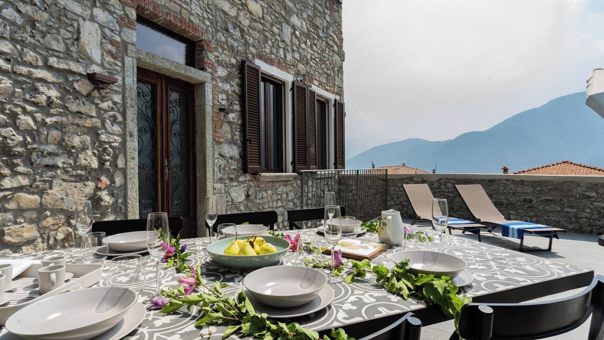 Azzano Villa | Castravalva Villa - Three Bedroom Villa, Sleeps 8
