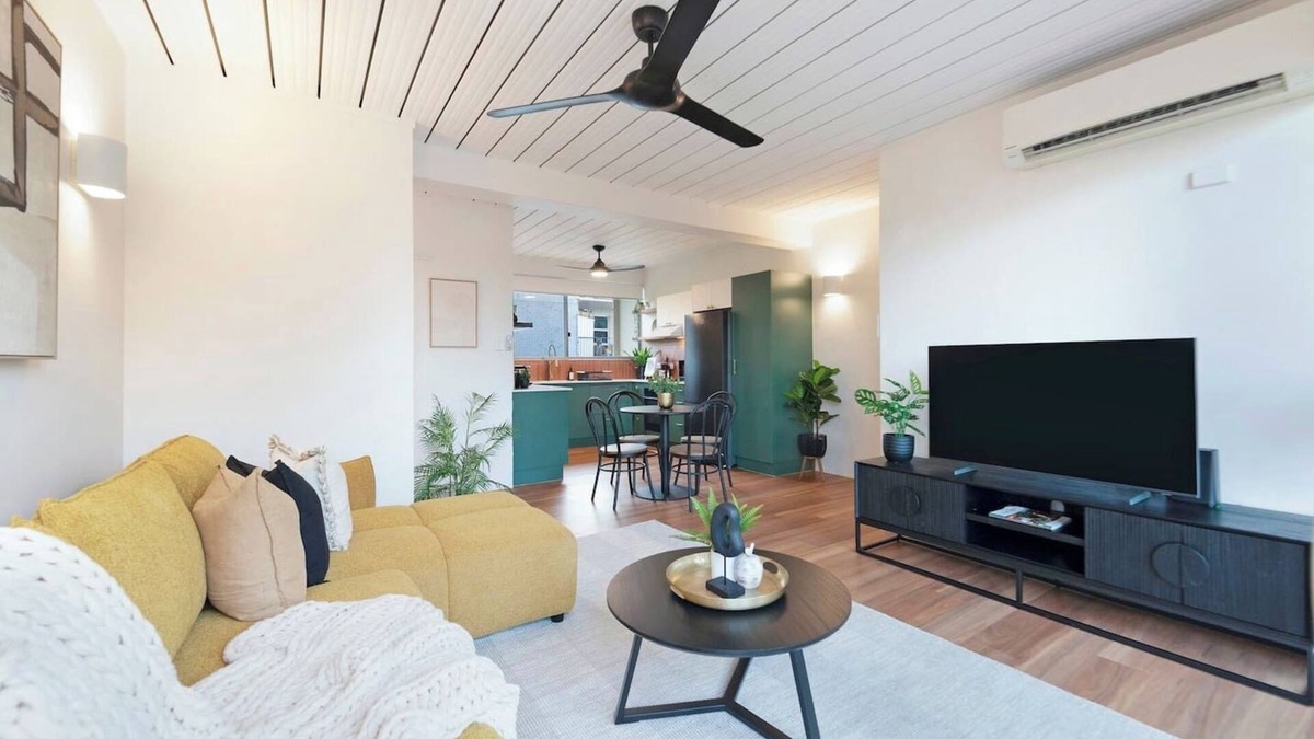 Rapid Creek Apartment | Casuarina Calm Boutique Penthouse by the Foreshore