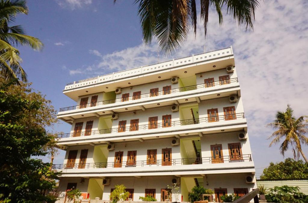 East Ham Tien Beach House | Cat Tien Guesthouse