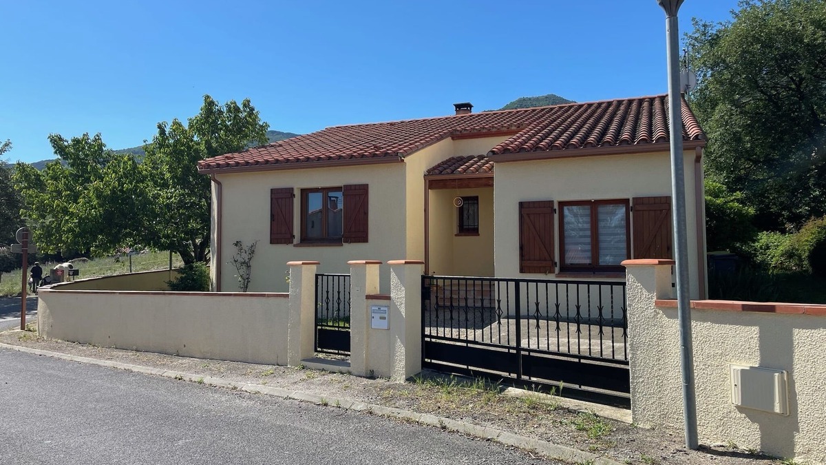 Montesquieu-des-Alberes Villa | Catalan villa with garden between sea and mountains, near Collioure, Spain