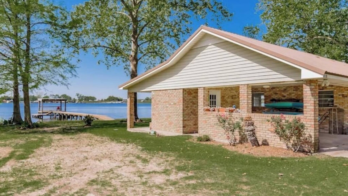 Jarreau House | Catfish's Place