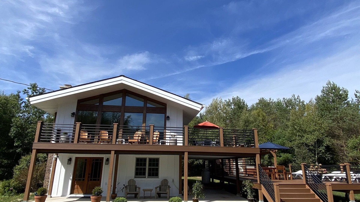 Hunter House | Catskill Mountain Hideaway with Amazing Hunter Mountain Views