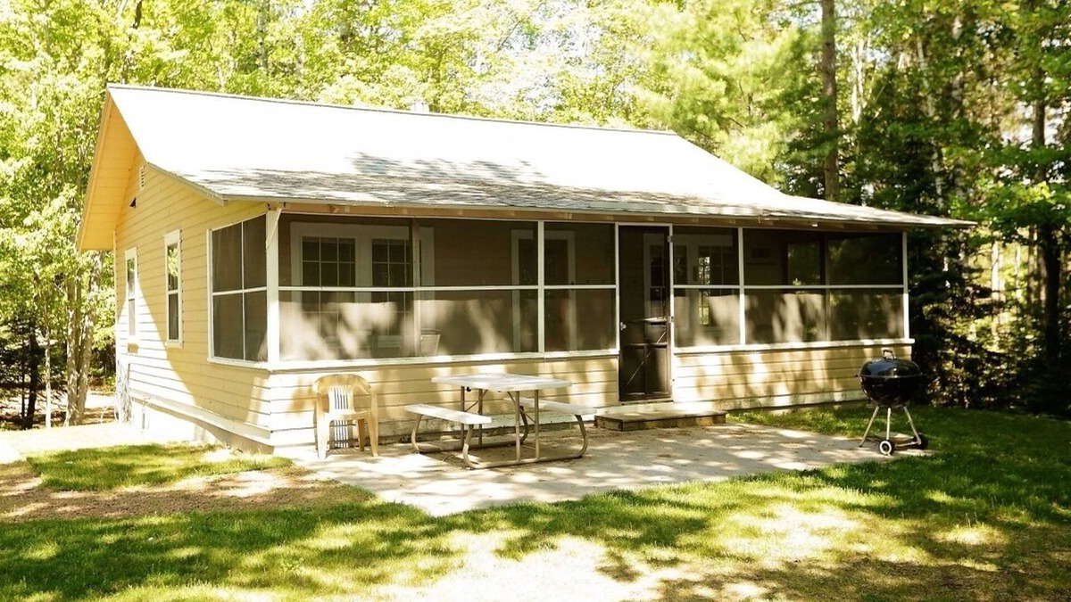 St Germain Cabin | CatTail Cabin located on Little St Germain Lake
