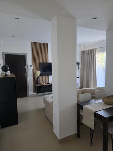 Quarteira Apartment | Cavalo Preto Luxury Beach Resort - C201