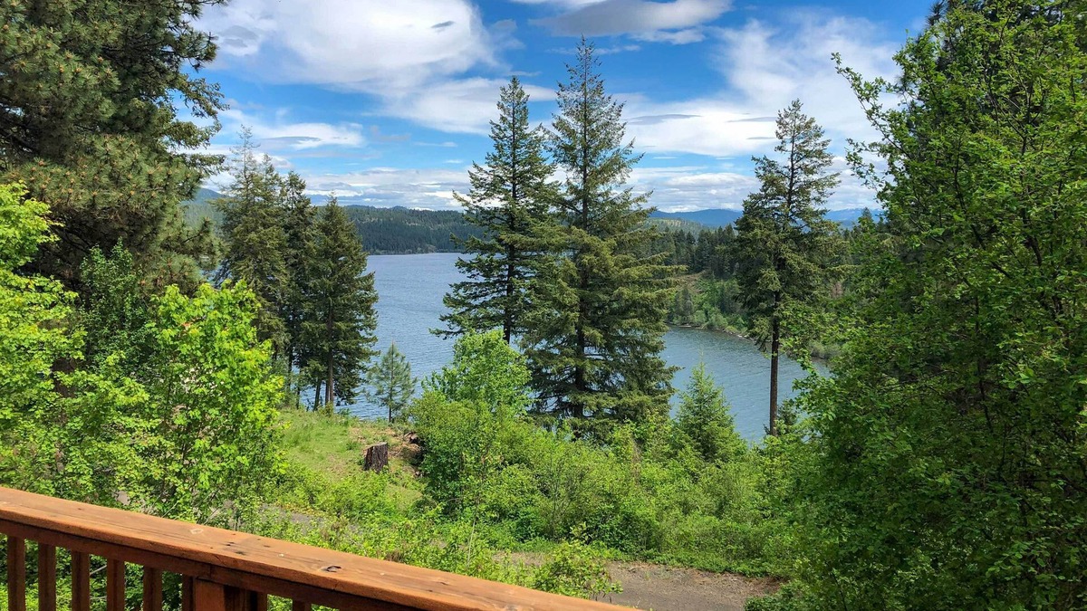 Worley Cottage | Cave Bay Vacation Rental w/Game Room!