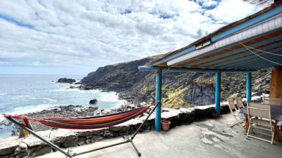 Valverde Ski Chalet | Cave House with Sea Views and BBQ for up to 5 guests Book your Experience
