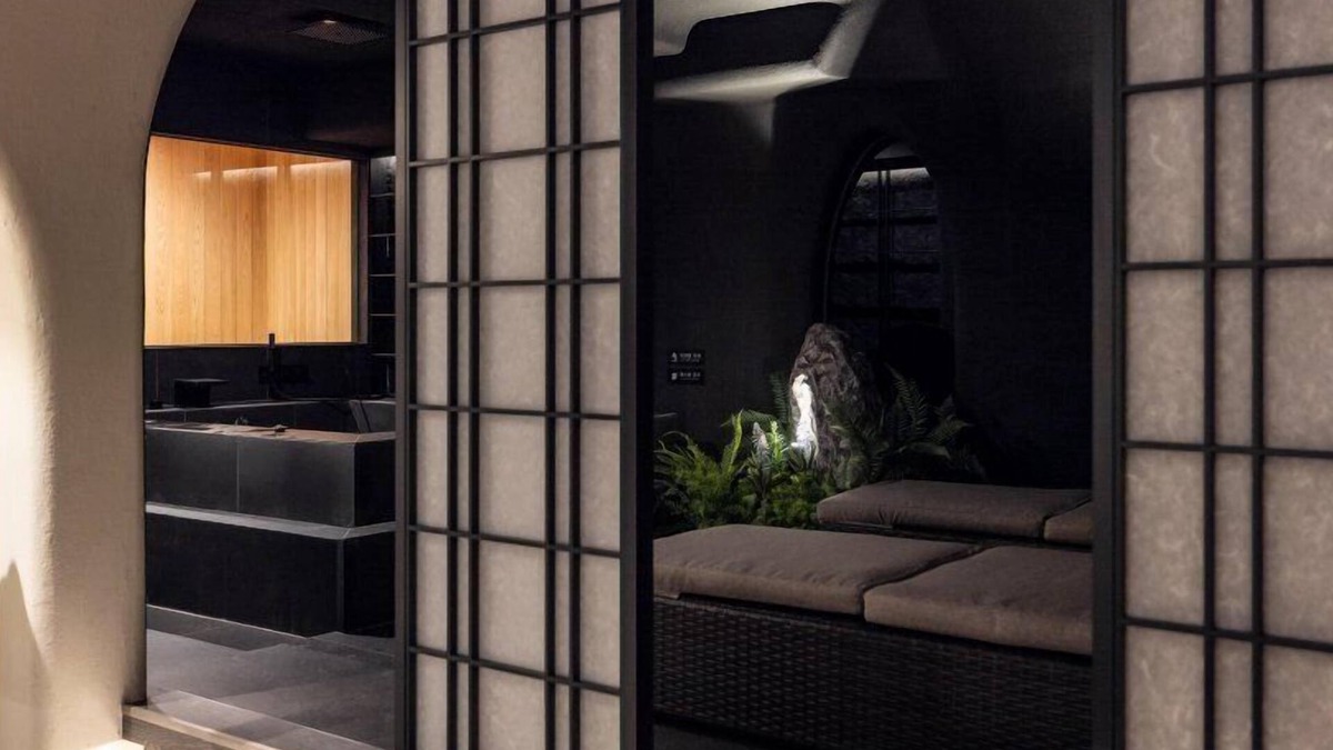 Dongseon-dong Hotel | Cave Ryokan Hotel by Aank Sungshin Univ.