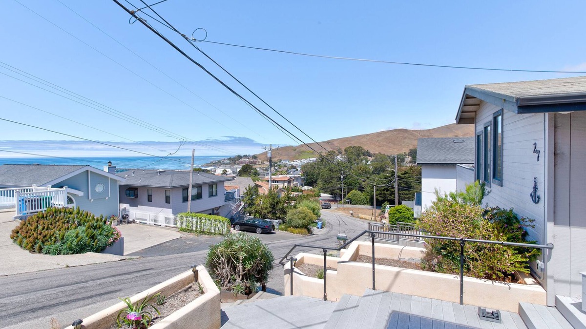 Cayucos House | Cayucos Beach and Town Views!