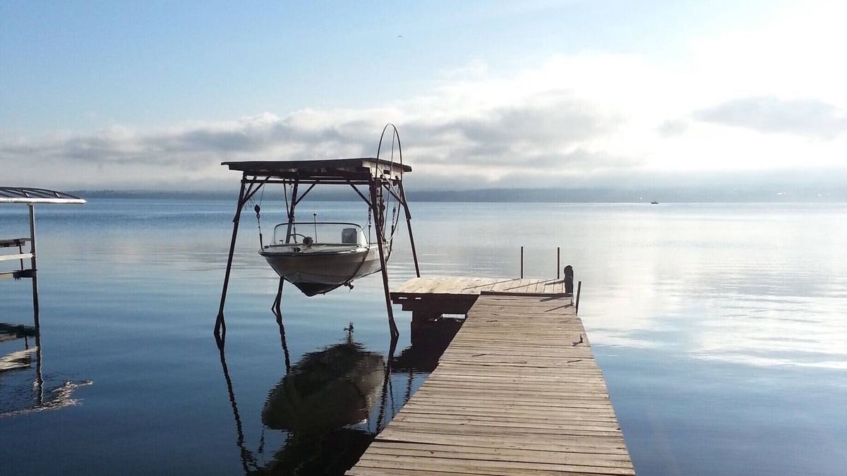 Romulus Cottage | Cayuga Lake - Easy access to water and wine - French cottage themed