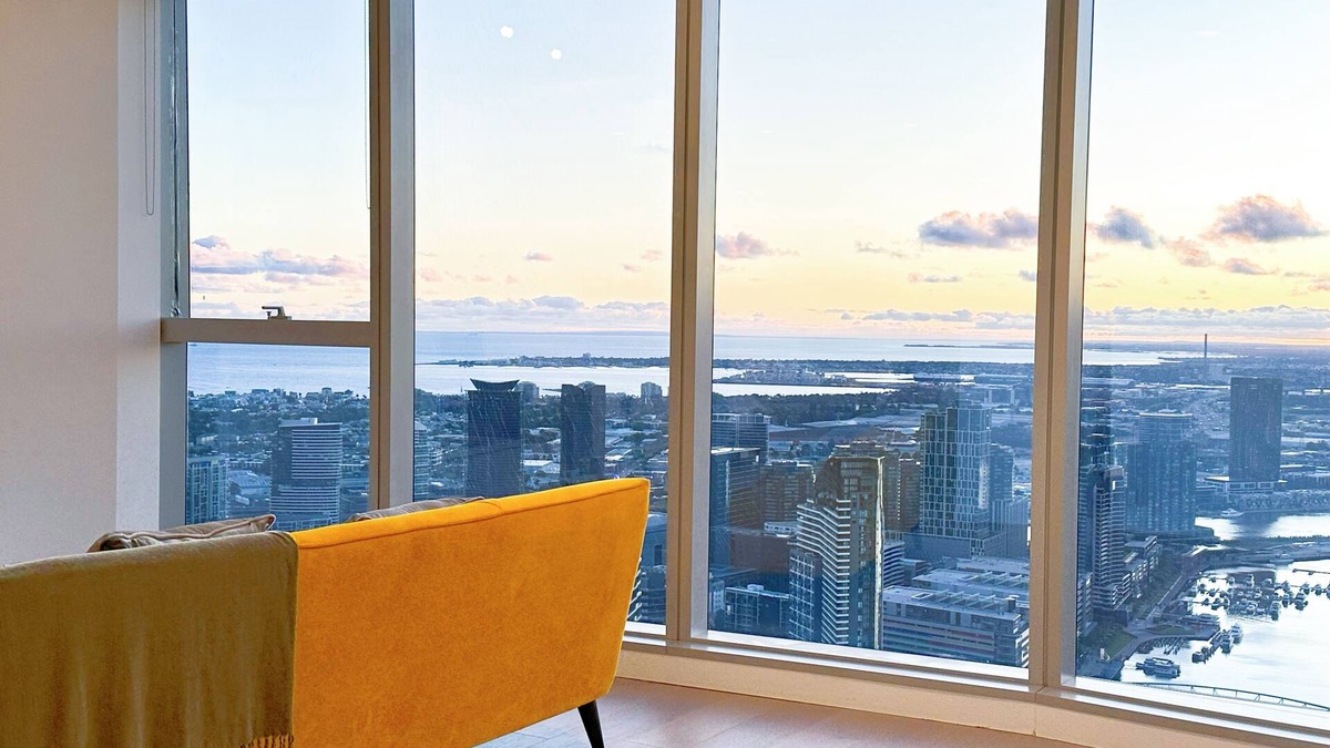 Docklands Apartment | CBD Luxury CBD Apt with Free Car Park/Pool/Ocean View! 2 minutes to Supermarket