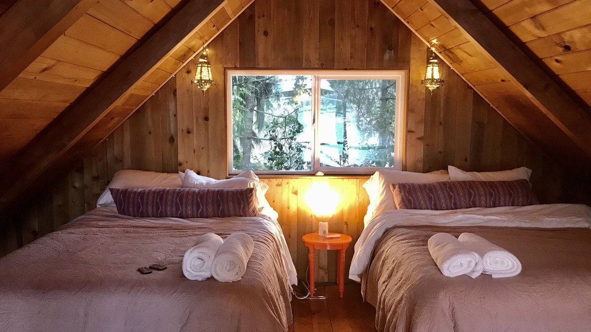 Longbranch Cabin | Cedar A-Frame with sunset views over the cove