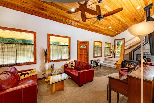 Blanchard House | Cedar Cabin Near Silverwood