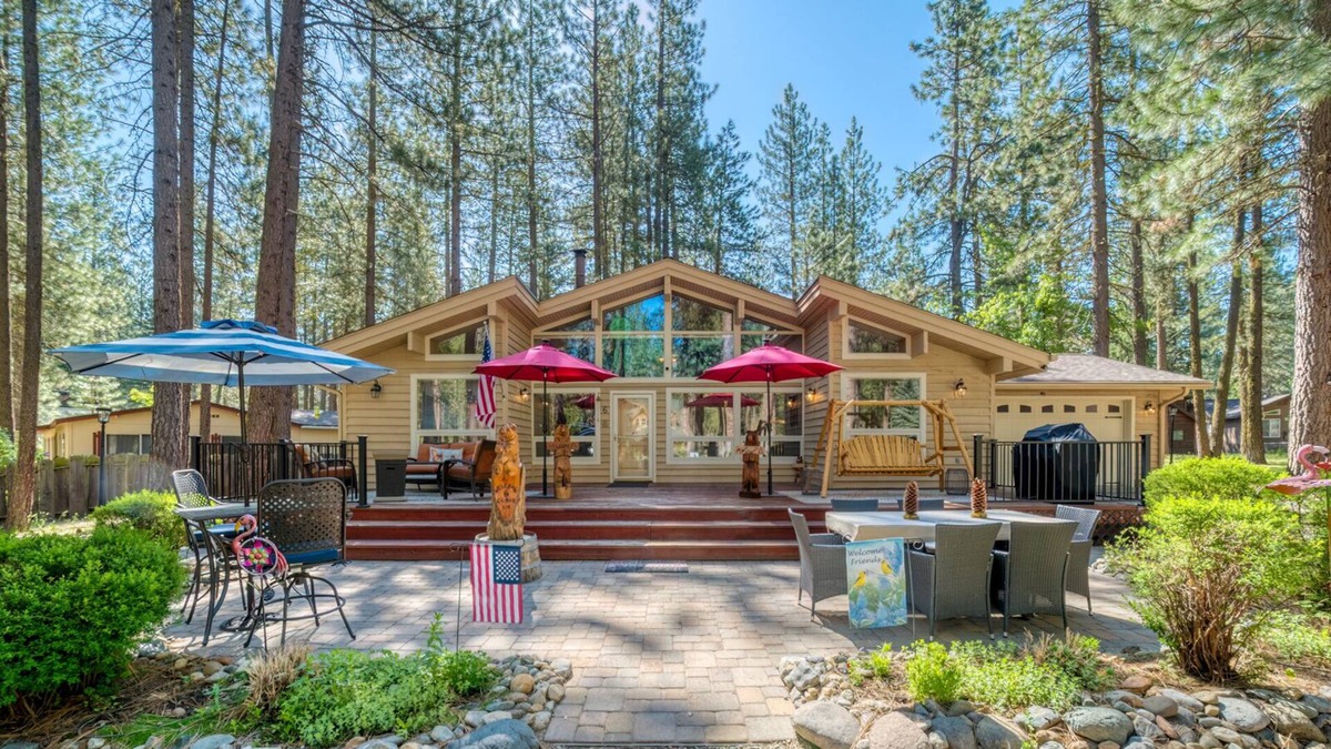 Plumas Eureka Estates House | Cedar Chalet - 6 Cedar Lane