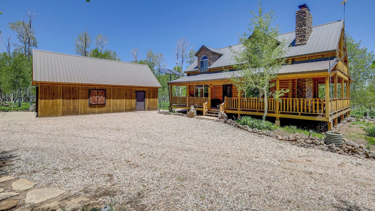 Cedar City Cabin | Cedar City Cabin w/ Wraparound Porch & 2 Grills!