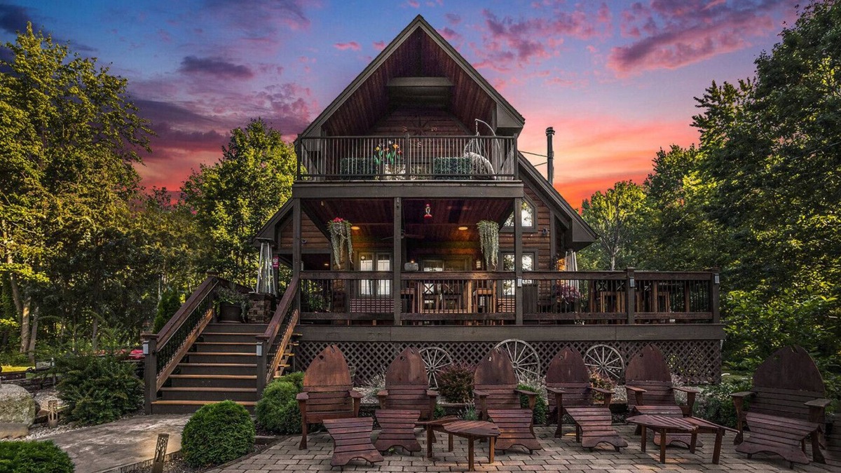 South Haven House | Cedar Haven of South Haven