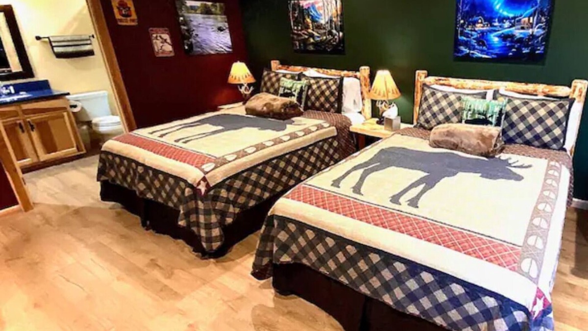 Grants Pass House | Cedar Mountain - Suite E