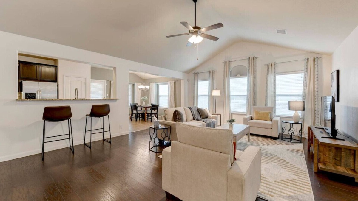 Cedar Park House | Cedar Park Executive Stay