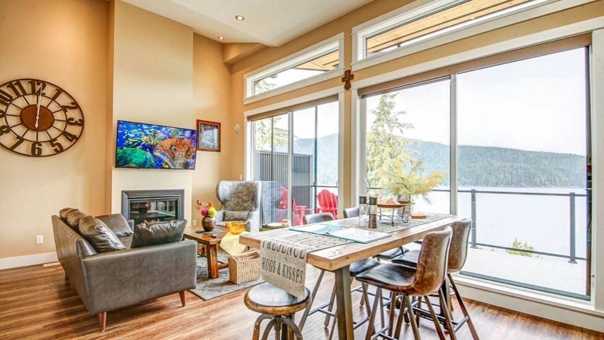 Port Renfrew House | Cedar Peaks (Oceanfront, Amazing Views) H250273641